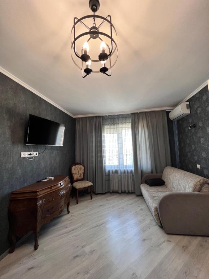Apartmán Уютная 1 Комнатная Квартира На Софии Русовой Kyjev Exteriér fotografie