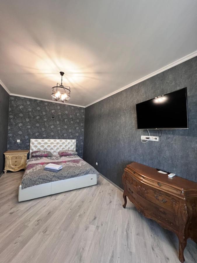 Apartmán Уютная 1 Комнатная Квартира На Софии Русовой Kyjev Exteriér fotografie